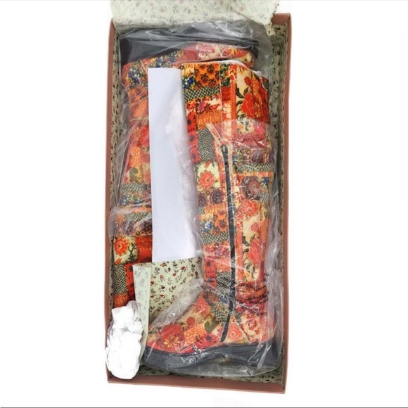 LAURA ASHLEY La Serina Boots Velvet Quilted Size 9 Orange by Aerosoles - Picture 5 of 16